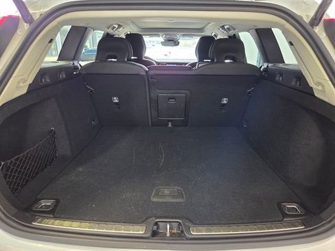 Certified 2026 Volvo V60 B5 Cross Country Plus w/ Protection Package Premier AWD/4WD image 20