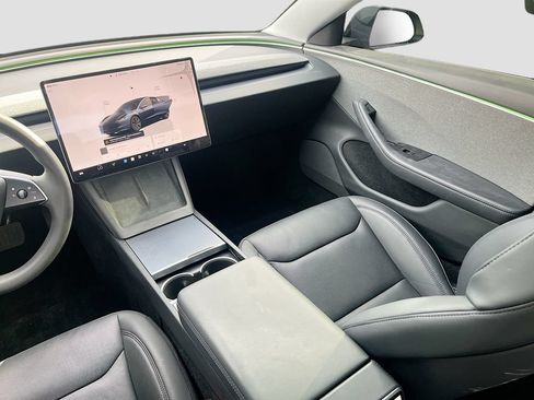 Used 2025 Tesla Model 3 Long Range RWD image 24