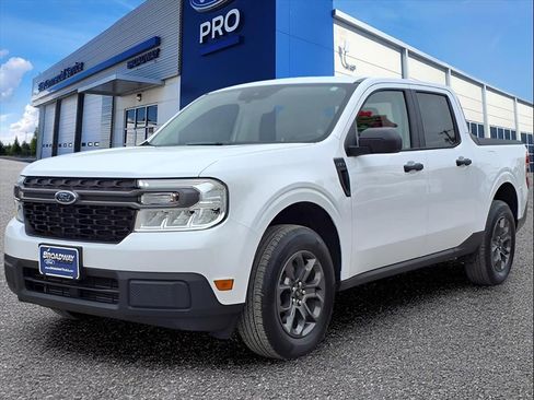 Used 2024 Ford Maverick XLT w/ Equipment Group 300A Standard AWD/4WD image 28