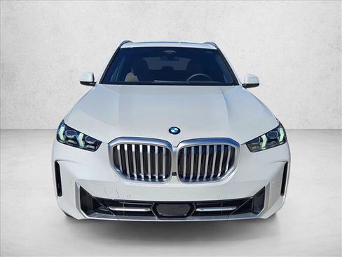 New 2026 BMW X5 xDrive40i w/ Climate Comfort Package image 2