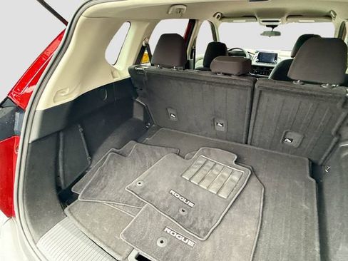 Used 2023 Nissan Rogue S image 24