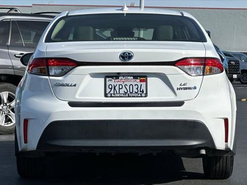 Certified 2024 Toyota Corolla LE w/ LE Convenience Package image 8