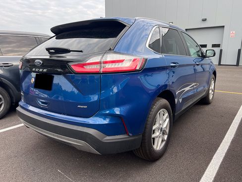 Used 2022 Ford Edge SEL w/ Convenience Package AWD/4WD image 5
