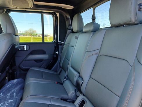 New 2026 Jeep Gladiator Mojave AWD/4WD image 31