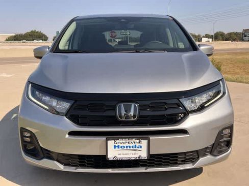 Certified 2026 Honda Odyssey Touring image 7