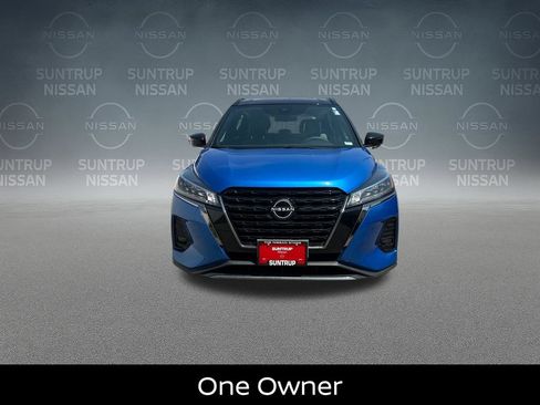 Certified 2023 Nissan Kicks SR w/ SR Premium Package FWD image 8