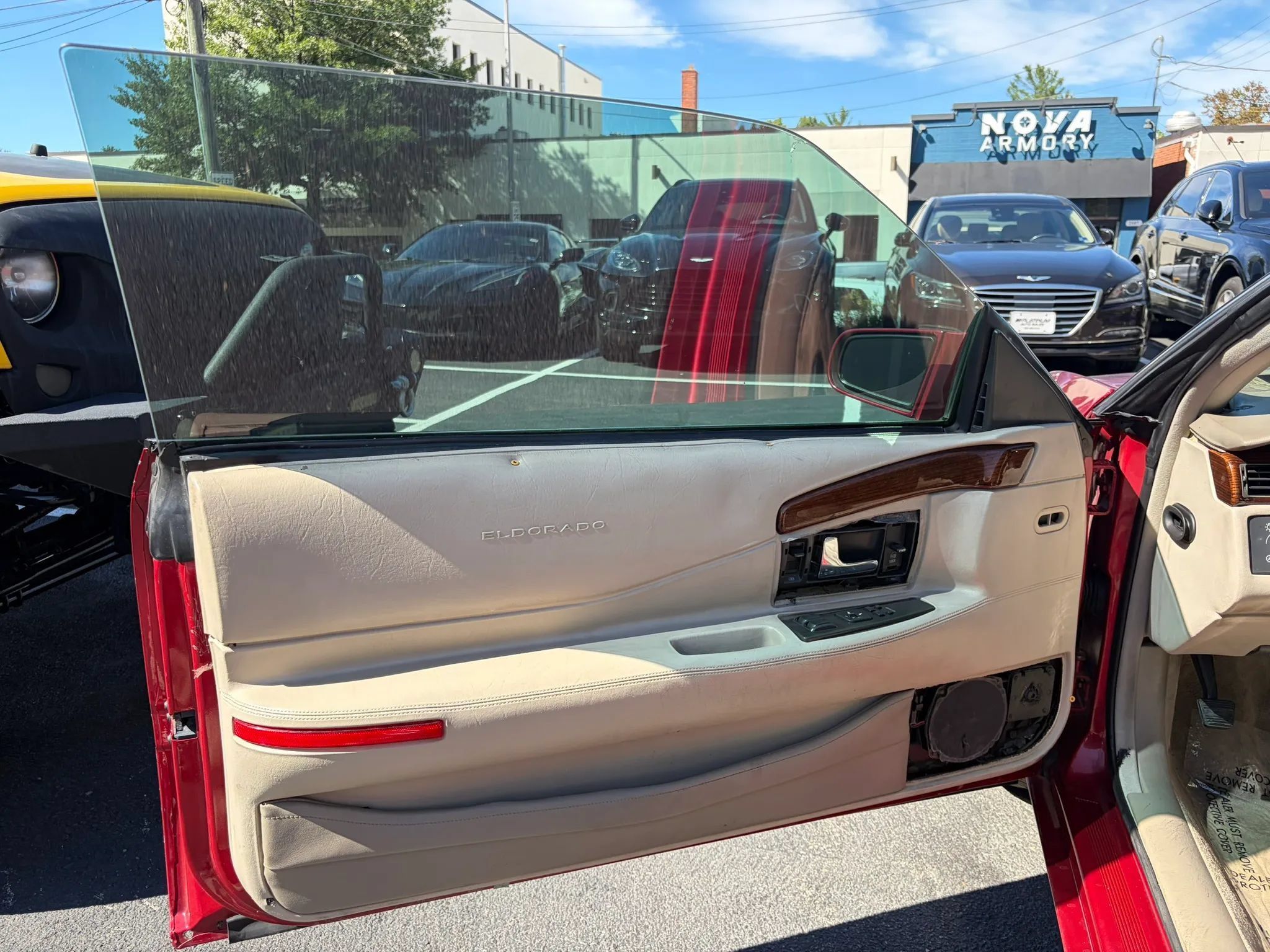 Used 2001 Cadillac Eldorado ESC w/ Comfort/Convenience Pkg FWD image 10
