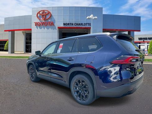 New 2026 Toyota Grand Highlander XLE FWD image 5