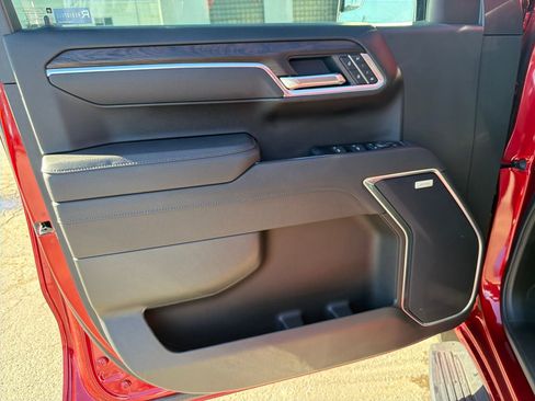 New 2026 GMC Sierra 1500 SLT w/ SLT Premium Package image 13