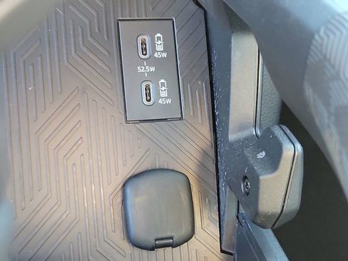 Used 2025 Toyota 4Runner TRD Off-Road Premium image 28