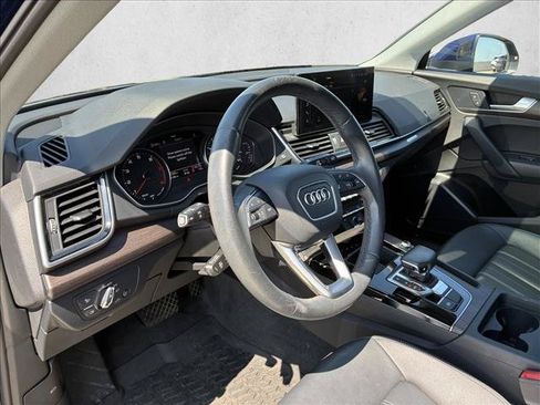 Used 2023 Audi Q5 2.0T Premium w/ Convenience Package AWD/4WD image 10