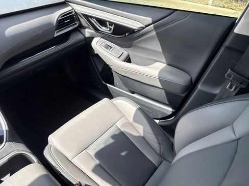 Used 2024 Subaru Outback Onyx Edition XT AWD/4WD image 15