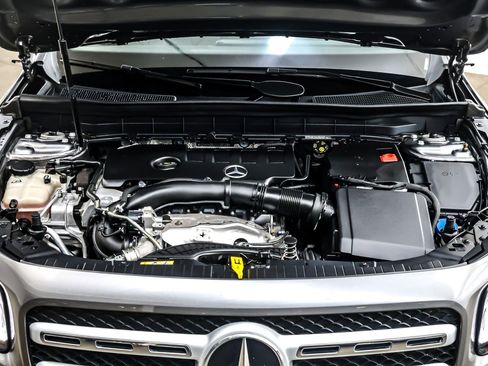 Used 2022 Mercedes-Benz GLB 250 GLB 250 SUV image 12