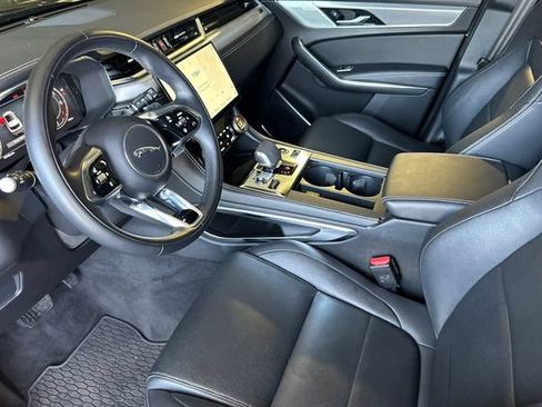 Used 2024 Jaguar F-PACE R-Dynamic S AWD/4WD image 9