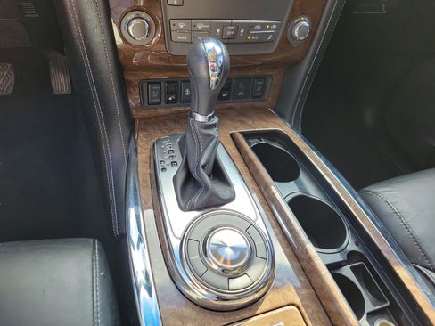 Used 2017 INFINITI QX80 2WD w/ Driver Assistance Package image 14