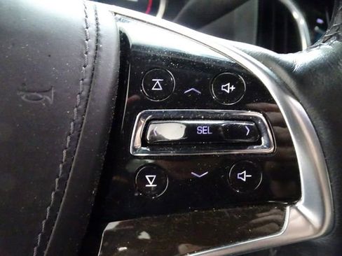 Used 2017 Cadillac Escalade ESV Platinum AWD/4WD image 8