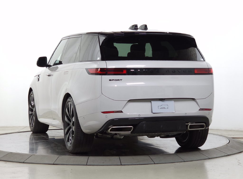 Certified 2026 Land Rover Range Rover Sport Dynamic SE AWD/4WD image 3
