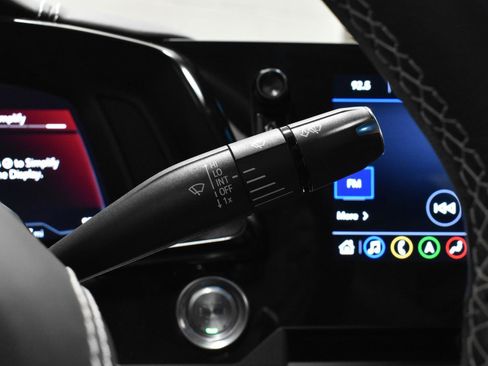 Used 2022 Chevrolet Corvette Stingray Premium Cpe w/ Body-Color Dual Roof Package image 8