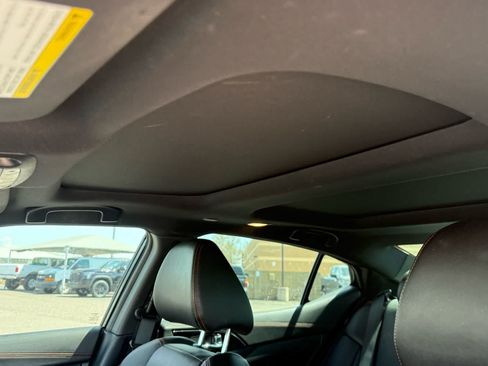 Used 2023 Nissan Maxima SR w/ Sport Mat Group FWD image 17