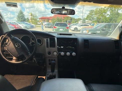 Used 2008 Toyota Tundra 4x4 CrewMax image 7