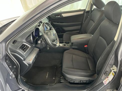 Used 2019 Subaru Legacy 2.5i Premium AWD/4WD image 3