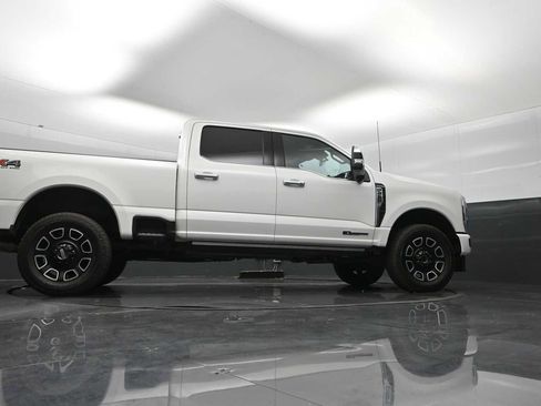 Used 2024 Ford F250 Platinum AWD/4WD image 33