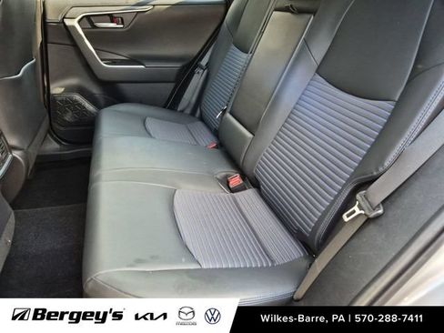 Used 2022 Toyota RAV4 XSE AWD/4WD image 24