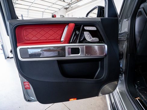 Used 2023 Mercedes-Benz G 63 AMG 4MATIC image 32