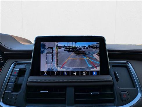 Used 2021 Chevrolet Tahoe High Country w/ Premium Package image 2