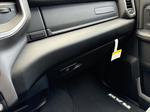 New 2025 RAM 2500 Big Horn AWD/4WD image 33