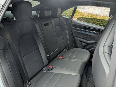 New 2025 Porsche Macan 4 Electric AWD/4WD image 25