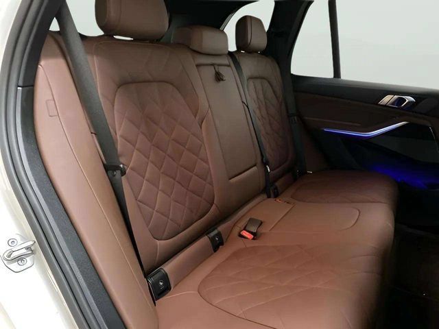Used 2026 BMW X5 xDrive40i AWD/4WD image 73