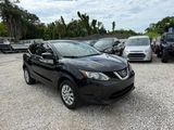 Used 2018 Nissan Rogue Sport S image 3