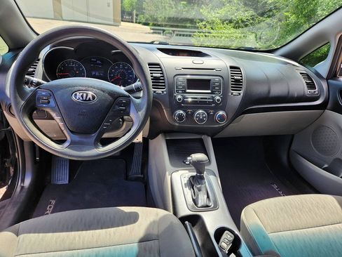 Used 2016 Kia Forte LX FWD image 13
