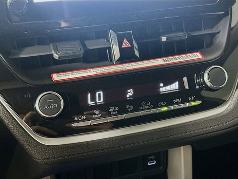 Used 2024 Toyota Corolla Cross LE image 24