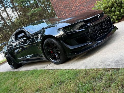 Used 2018 Chevrolet Camaro ZL1 RWD image 27