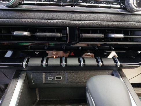 New 2025 Chevrolet Colorado LT w/ Advanced Trailering Package image 21