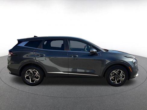 Used 2025 Kia Sportage LX image 15
