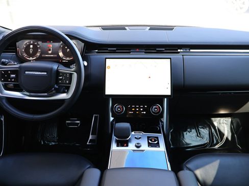 Certified 2023 Land Rover Range Rover SE image 25