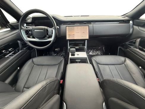 Used 2024 Land Rover Range Rover Long Wheelbase SE AWD/4WD image 12