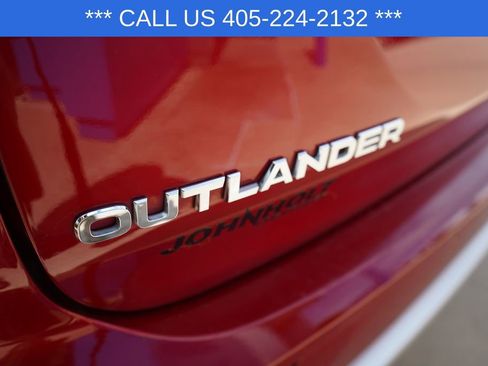 Used 2023 Mitsubishi Outlander SE AWD/4WD image 7