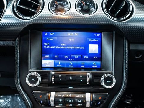 Used 2017 Ford Mustang GT w/ GT Performance Package RWD image 26
