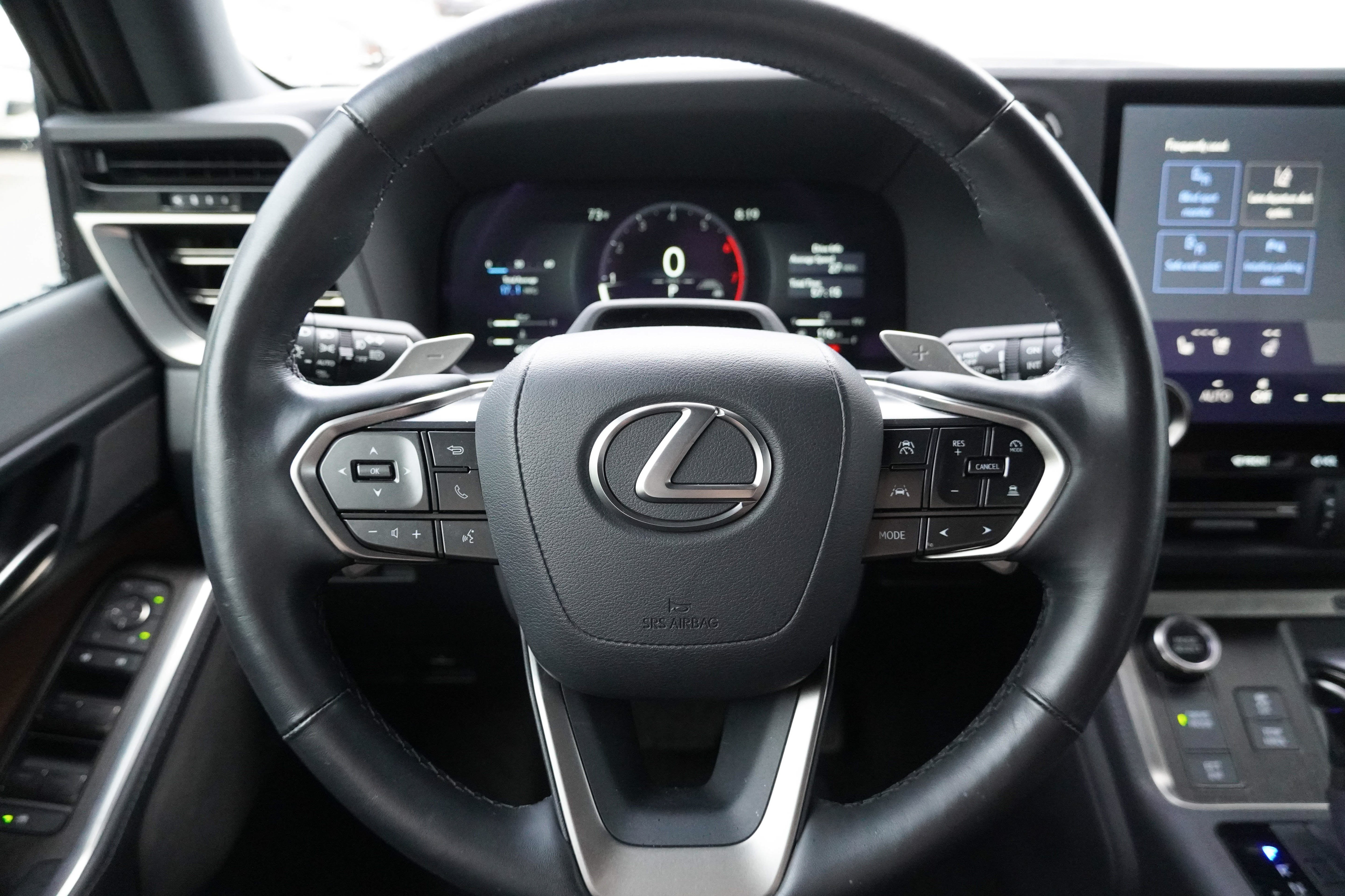 Used 2024 Lexus GX 550 w/ Accessory Package (Z1) AWD/4WD image 13