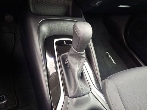 Used 2025 Toyota Corolla LE image 14