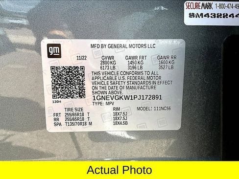 Used 2023 Chevrolet Traverse LT image 36