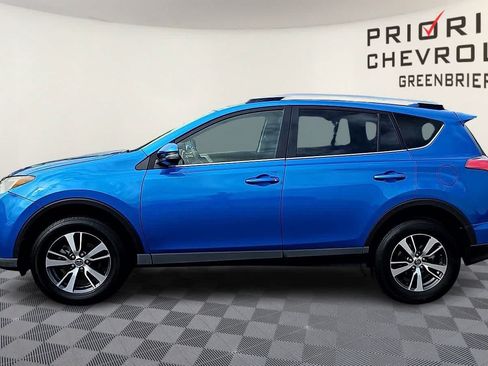 Used 2018 Toyota RAV4 XLE w/ Plus Extra Value Package FWD image 5