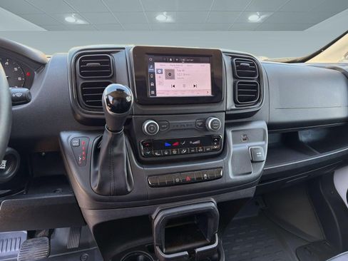 Used 2025 RAM ProMaster 2500 w/ Convenience Group FWD image 20
