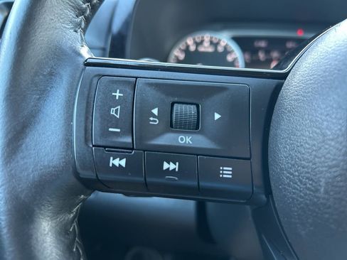 Used 2024 Nissan Pathfinder SL image 30