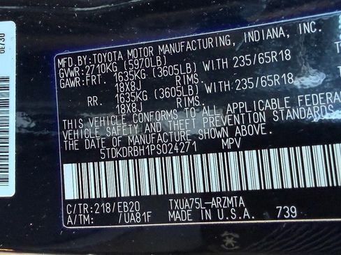 Certified 2023 Toyota Highlander XLE image 27