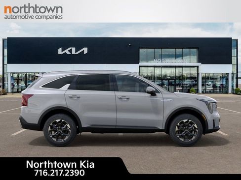 New 2025 Kia Sorento S image 8